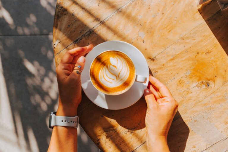 Italianos só tomam cappuccino até às 11h e há uma razão por trás disso