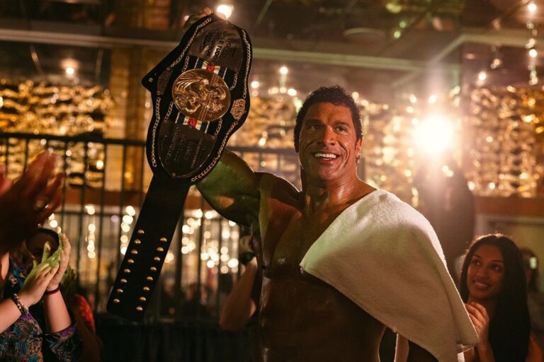 Razões que fizeram novo filme de Dwayne Johnson fracassar