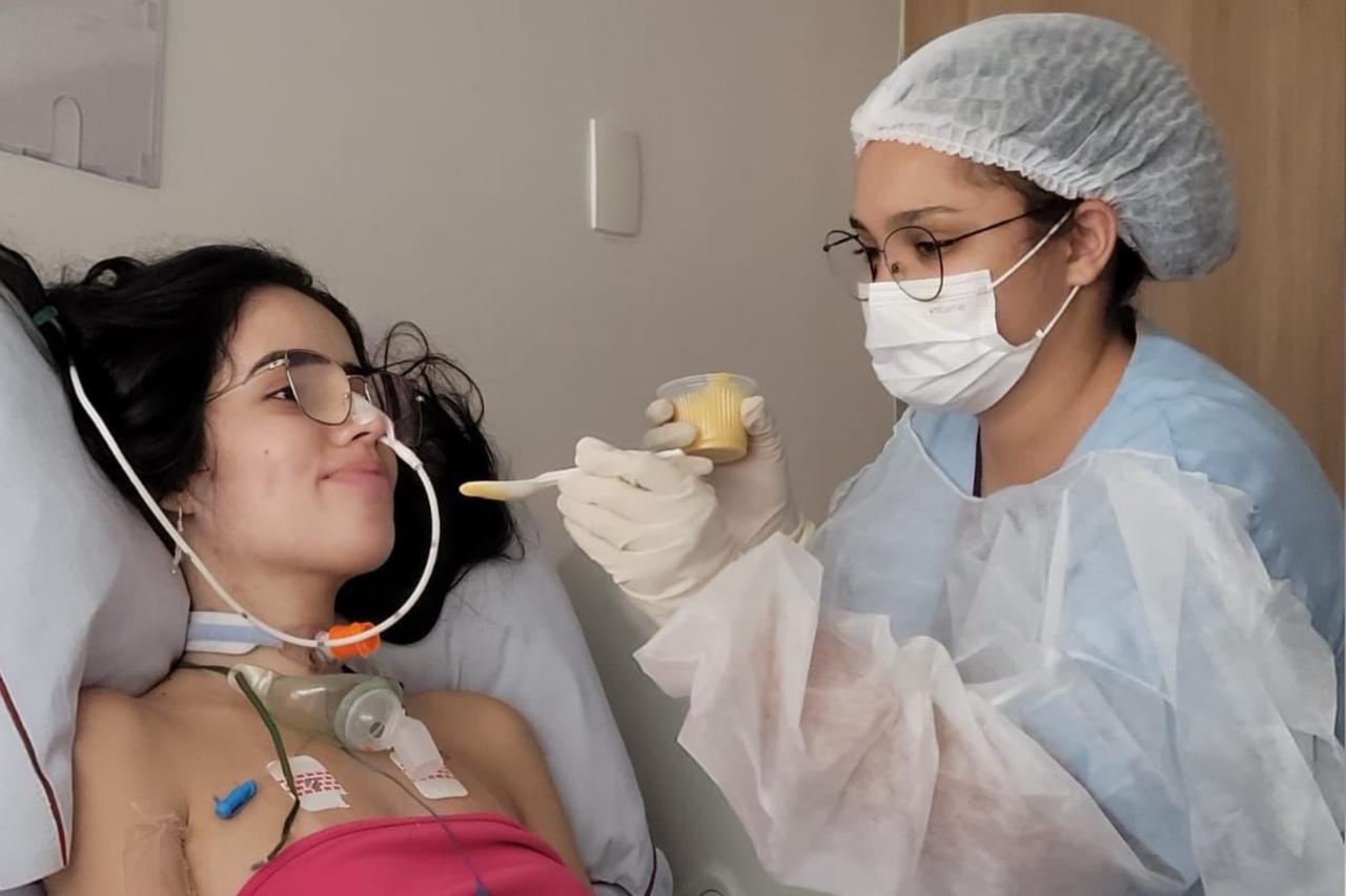 "Achei que fosse virose", diz jovem com inflamação grave no cérebro