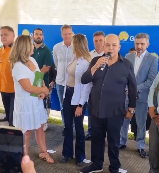 SaveClip.App_573037422_2590473641315715_5962370342166185300_n