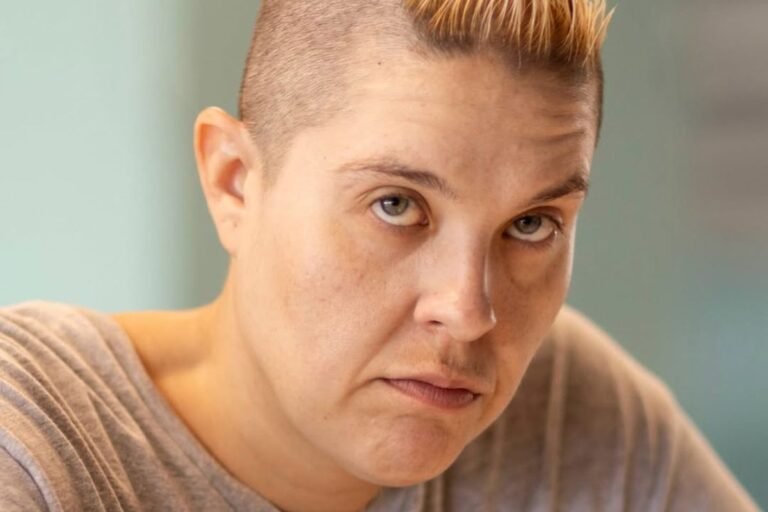 atriz que vive Sandrão desabafa após críticas e pede empatia