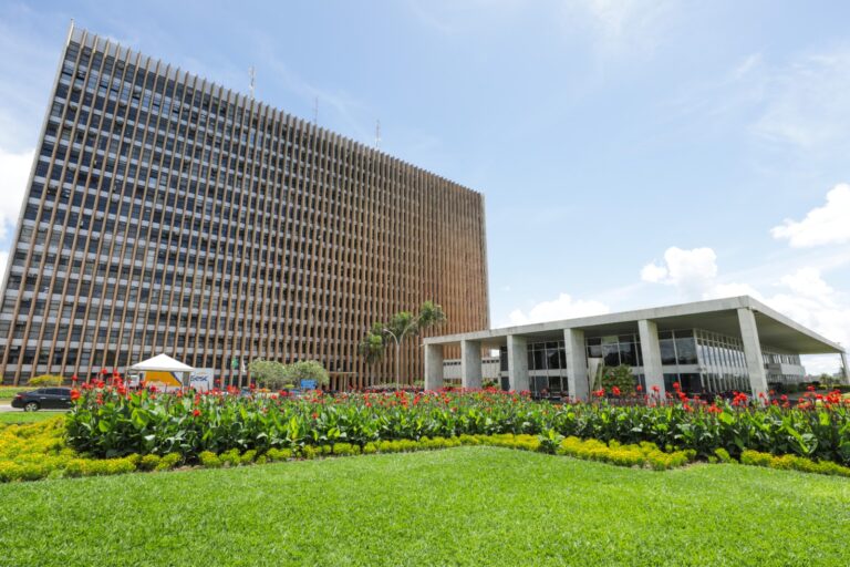 DF autoriza abono de ponto no aniversário de servidores públicos