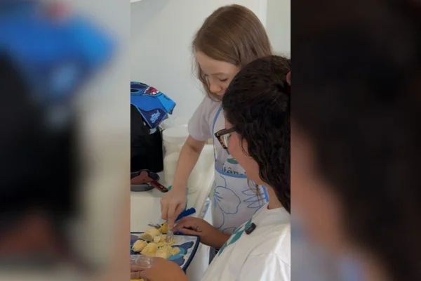 Férias atípicas: como crianças autistas podem seguir rotina sem escola