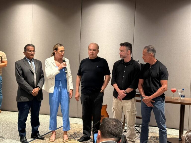 Ibaneis e Celina encerram 2025 destacando o papel estratégico do jornalismo local para a democracia