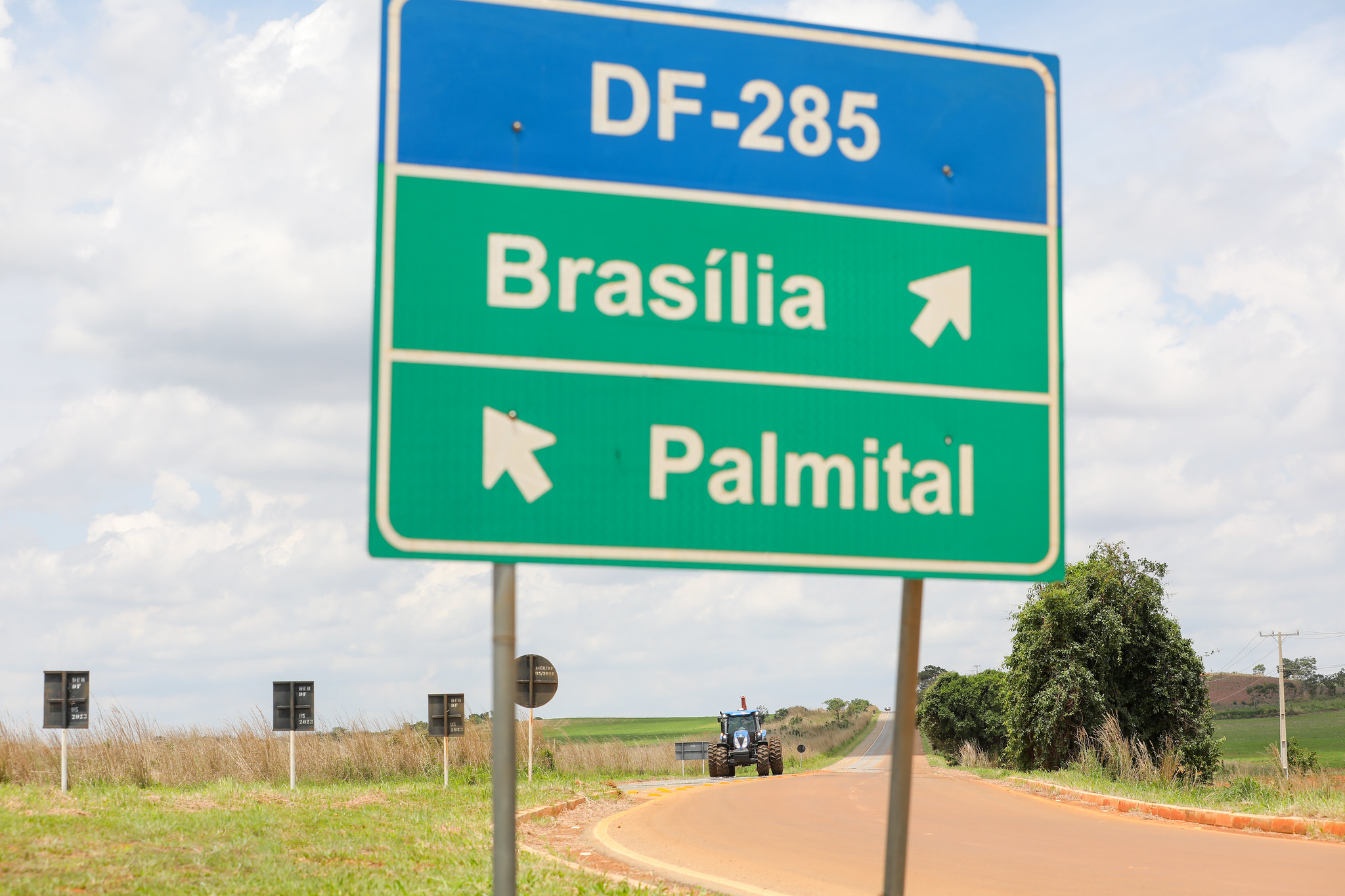 Pavimentação da DF-285 melhora acesso, serviços e ritmo econômico no PAD-DF