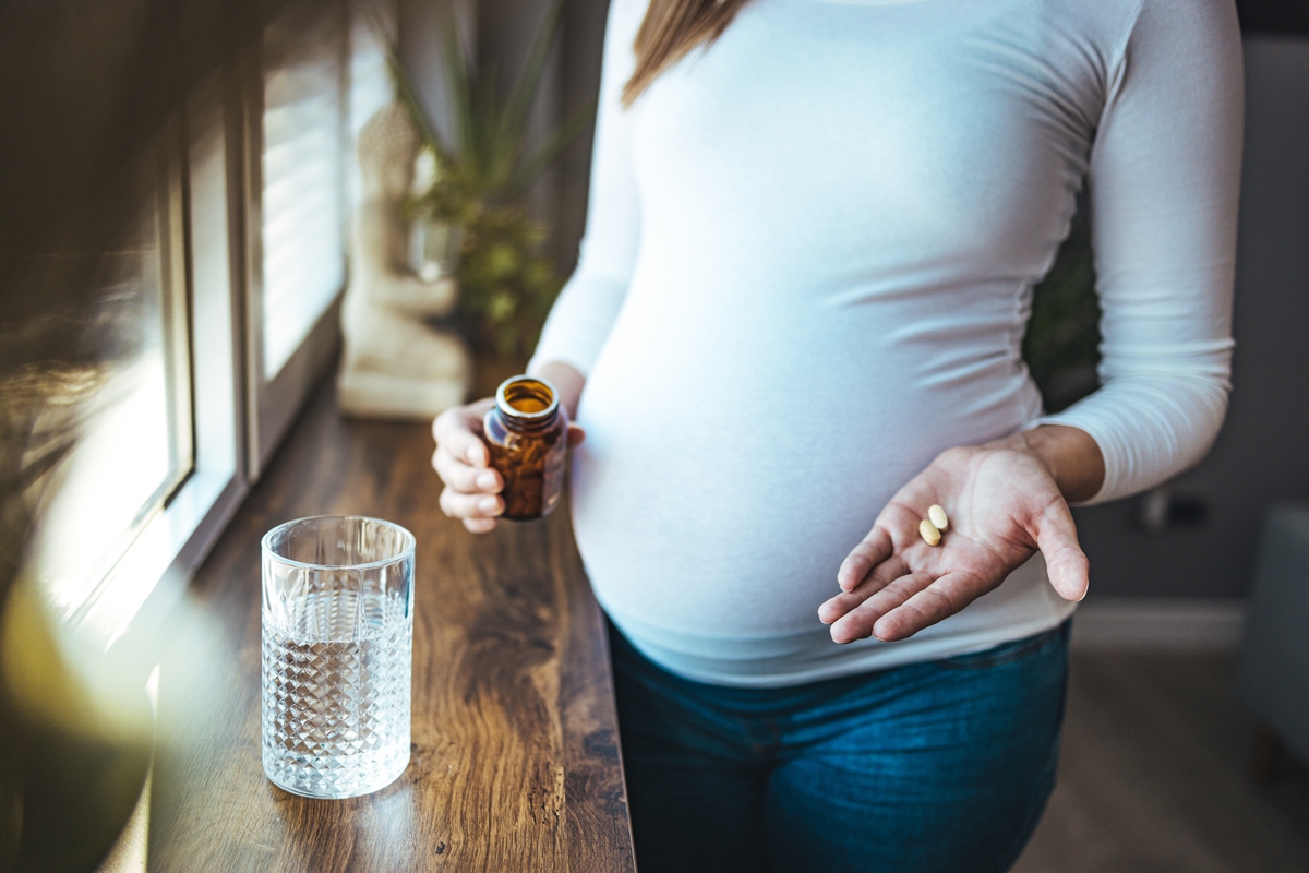 Estudo elimina ligação entre uso de paracetamol na gravidez e autismo