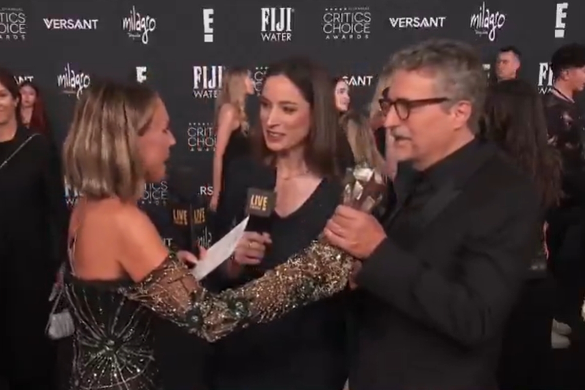 Kleber Mendonça Filho se pronuncia após climão em premiação