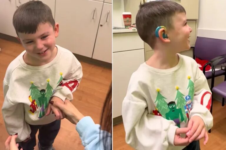 Mãe registra momento emocionante em que filho recebe aparelho auditivo