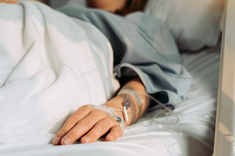 Neurologista explica o que é o coma e principais causas da emergência