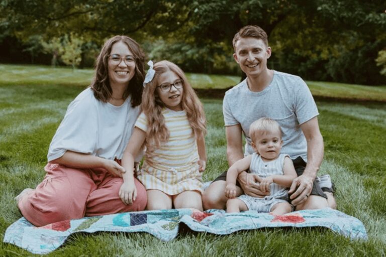 Pais descobrem demência de filha com sinal sutil: “Parou de desenhar”