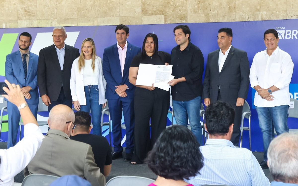 Deputado Robério Negreiros destaca avanços na regularização de empresas no Distrito Federal